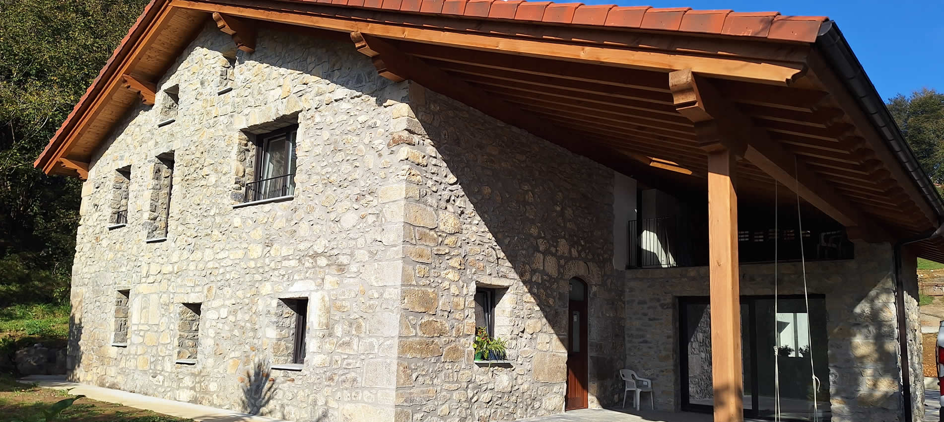 Más de 25 años de experiencia en la reforma de caseríos